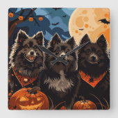 Finse Lapphund Halloween Spooky Vierkante Klok (Voorkant)