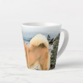Finse spitz bij Seashore-schilderij - Dog Art Latte Mok (Rechterhoek)