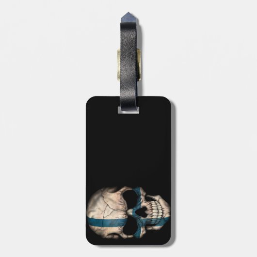 Finse vlag schedel op zwart bagagelabel (Achterkant verticaal)