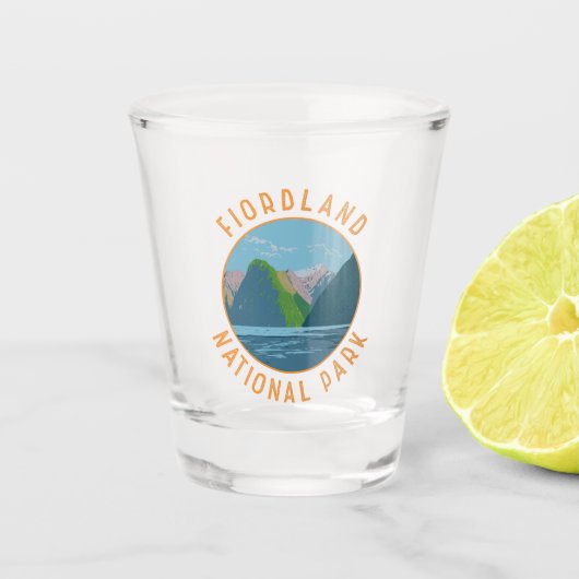 Fiordland National Park Nieuw-Zeeland Retro Circle Shot Glas (Voorkant)