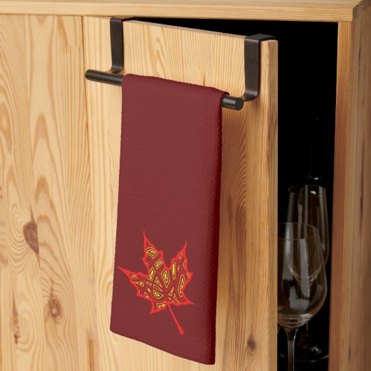 Fire Leaf Kitchen Towel Theedoek (Derde Gevouwen)