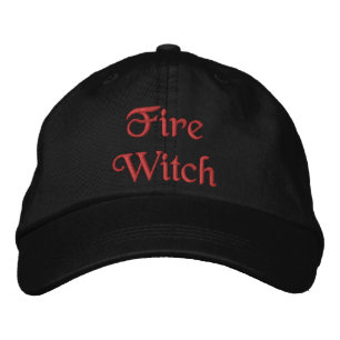 Fire Magic Witch Quote Red Black Geborduurde Pet