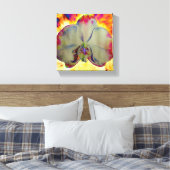 Fire Orchid, abstracte levendige waterverf florale Canvas Afdruk (Insitu (Slaapkamer))