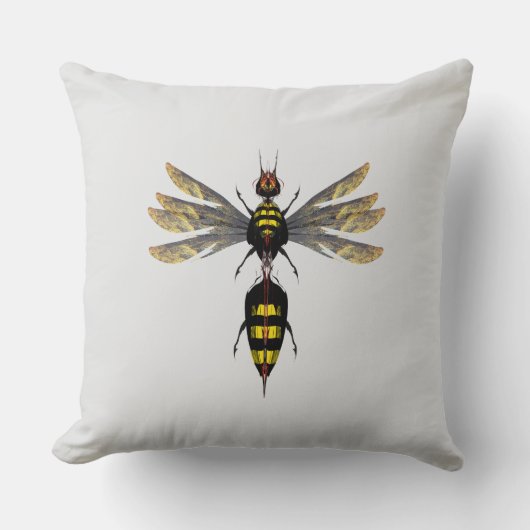 Fire Wasp – Surreal Nature Form Kussen (Voorkant)