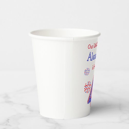 Firecracker 4th Birthday Papieren Bekers (Rechts)