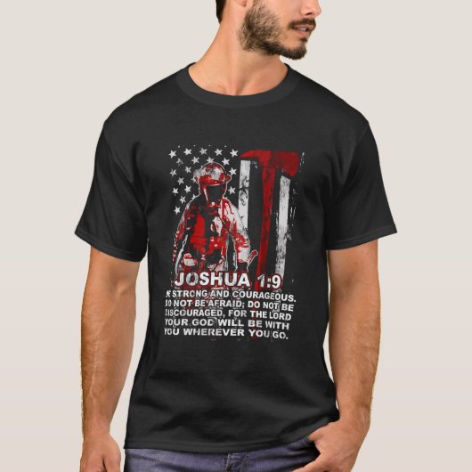 Firefighter Axe Thin Red Line Us Flag Joshua 19 Ch T-shirt (Voorkant)