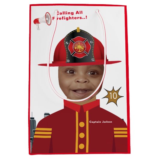 Firefighter Boys Face in Hole Foto Birthday Medium Cadeauzakje (Voorkant)