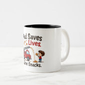 Firefighter "Dad Saves Lives. I Save Snacks." Two- Tweekleurige Koffiemok (Voorkant rechts)