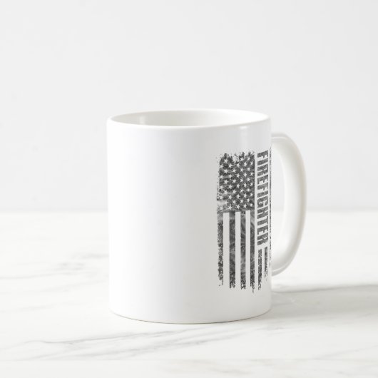 Firefighter USA Flag Distressed design Koffiemok (Voorkant rechts)