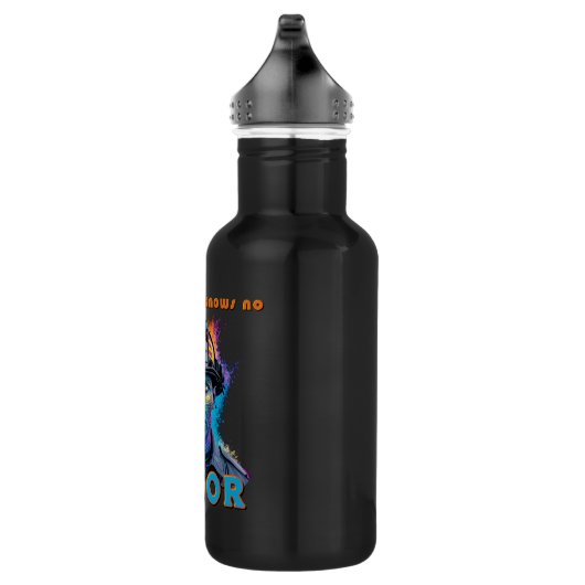 "Firefighting knows no color" Waterfles (Rechts)