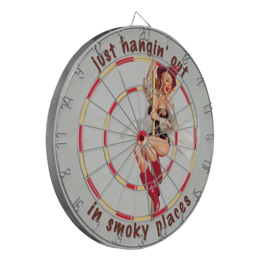 Firehouse PinUp Fireman's Dartboard Dartbord (Voorkant Links)