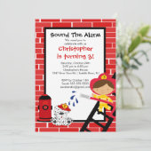 Fireman Boy Firetruck Birthday Party Kaart (Staand voorkant)