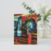 Firemans helm en jas briefkaart (Staand voorkant)