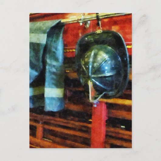 Firemans helm en jas briefkaart (Voorkant)