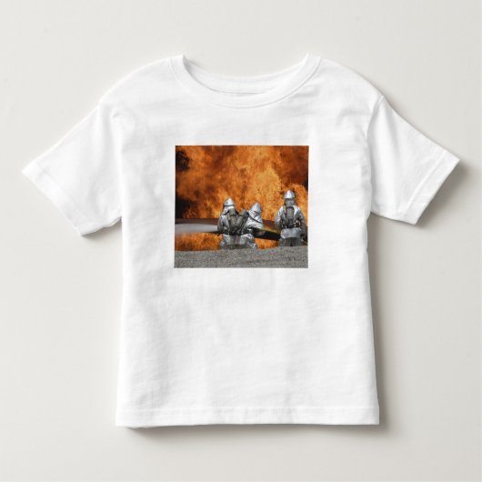 Firemen neutraliseren een brand kinder shirts (Voorkant)