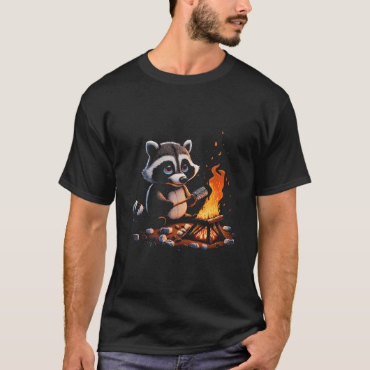 Fireside Whimsy Raccoon Toasting A Marshmallow T-shirt (Voorkant)