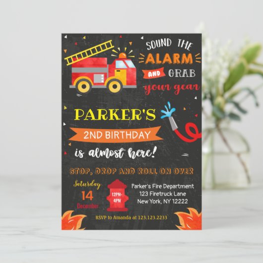 Firetruck Fire Engine verjaardagsfeest uitnodiging (Staand voorkant)
