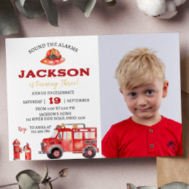 Firetruck verjaardagsuitnodiging klinkt het alarm kaart