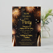 Fireworks Black Gold New Years Eve Party Folie Uitnodiging (Staand Voorkant)