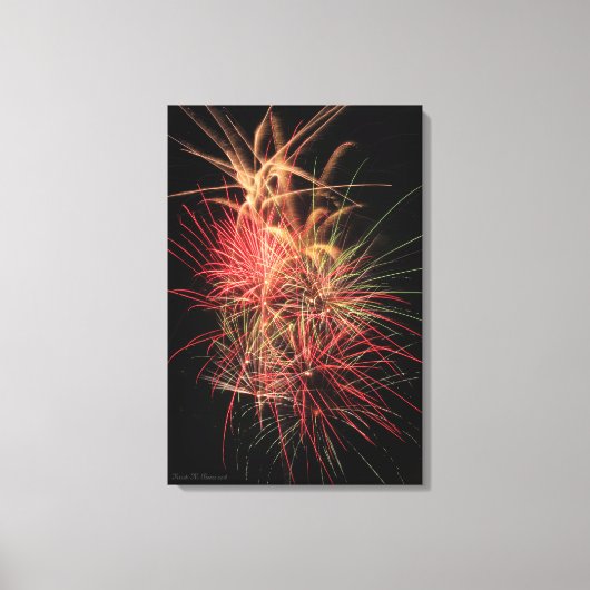 Fireworks of Red and Oranje at Night Canvas Print (Voorkant)