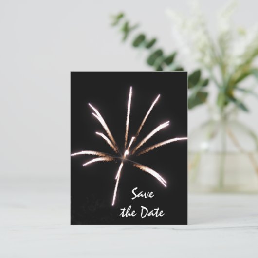 Fireworks op Black Summer Wedding Save the Date Aankondigingskaart (Staand voorkant)