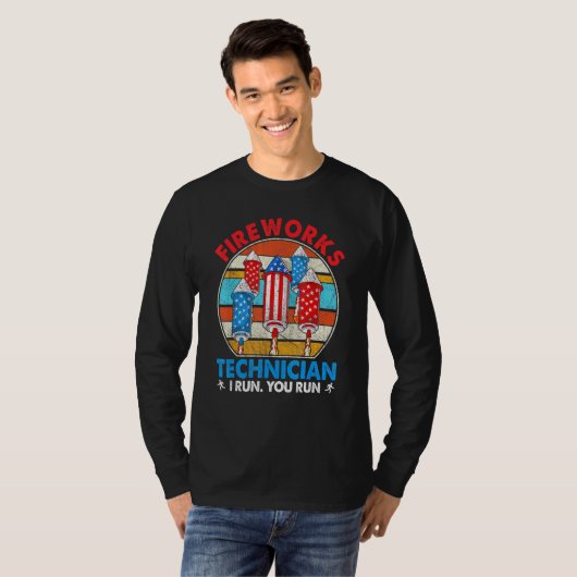 Fireworks-technicus waarop ik de werking van ons v t-shirt (Voorkant volledig)