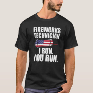 Fireworks-technicus waarop u Fireworks uitvoert T-shirt