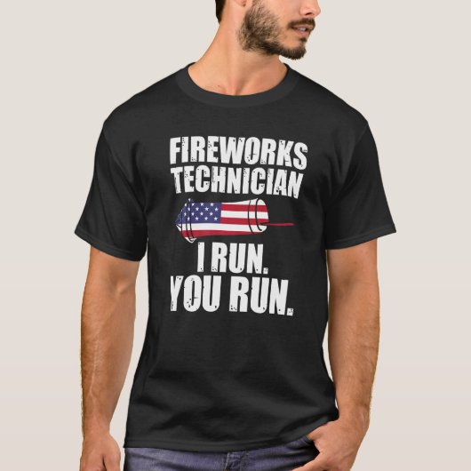 Fireworks-technicus waarop u Fireworks uitvoert T-shirt (Voorkant)