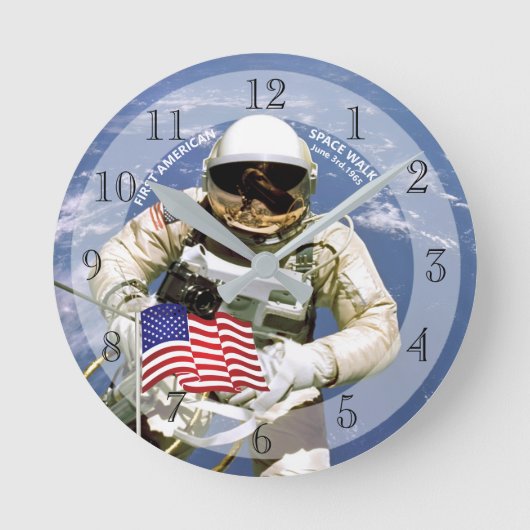 First American Astronaut Space Walk Ronde Klok (Voorkant)