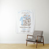 First Birthday Elephant Boy Welcome Sign Tapestry Wandkleed (In situ)