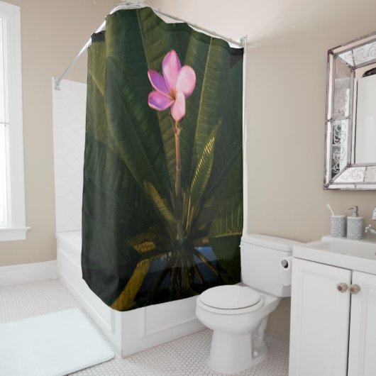 First Bloom, Plumeria Douchegordijn (In situ)