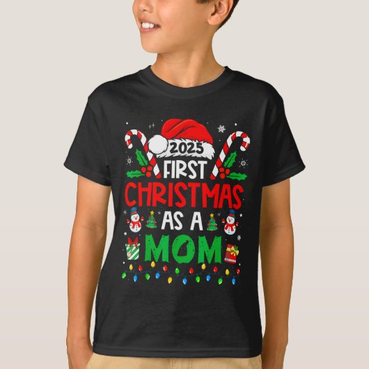 First Christmas As A Mom Family Matching New Mommy T-shirt (Voorkant)