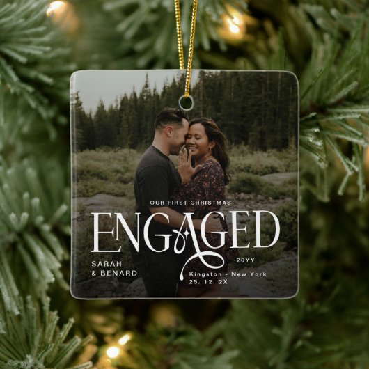 First Christmas Engaged  Chic Couples 2 Photos Keramisch Ornament (Boom)