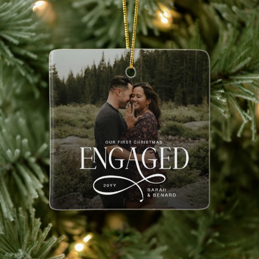 First Christmas Engaged  Chic Couples 2 Photos Keramisch Ornament (Boom)