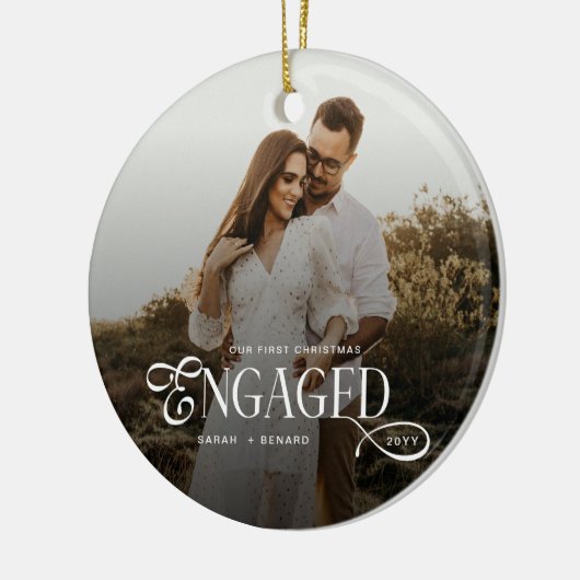 First Christmas Engaged Chic Couples Photo Keramisch Ornament (Links)