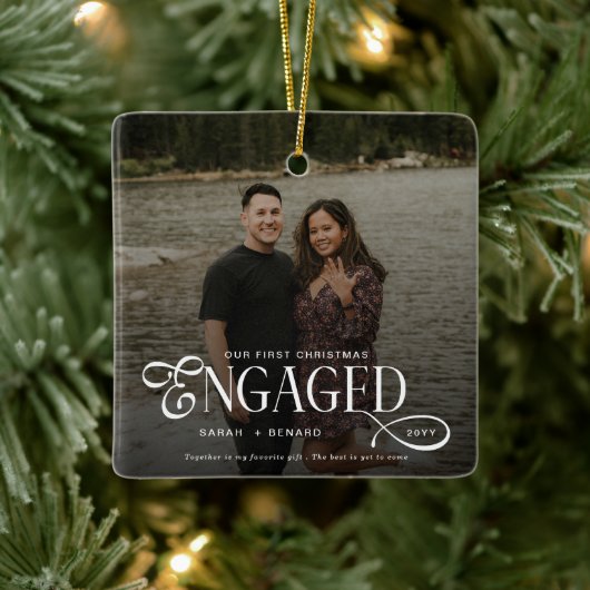 First Christmas Engaged  Chic Couples Photo Keramisch Ornament (Boom)