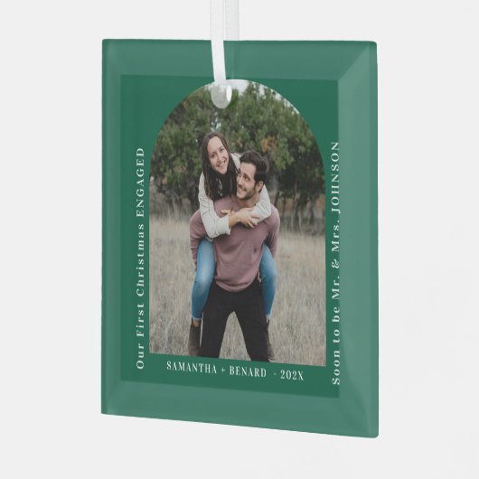 First Christmas Engaged Couples Photo Arch Glas Ornament (Voorkant links)