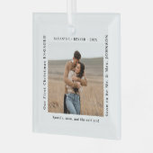 First Christmas Engaged  Couples Photo Glas Ornament (Voorkant links)