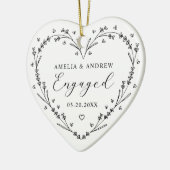 First Christmas Engaged Floral Botanical  Wreath Keramisch Ornament (Links)