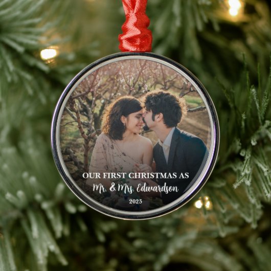 First Christmas married as Mr. and Mrs. photo Metalen Ornament (Boom)