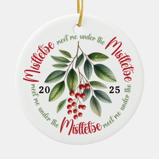 First Christmas Married Under the Mistletoe Photo Keramisch Ornament (Voorkant)