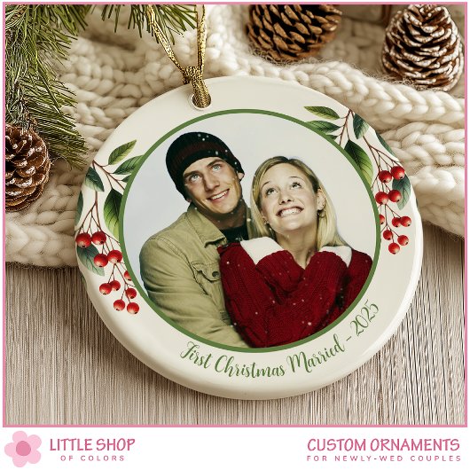 First Christmas Married Under the Mistletoe Photo Keramisch Ornament