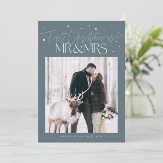 First Christmas Mr Mrs Newlywed Photo Slate Blue Feestdagenkaart (Staand voorkant)