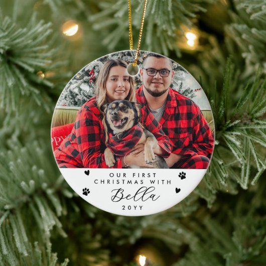 First Christmas with Dog Name and Photo Keramisch Ornament (Boom)