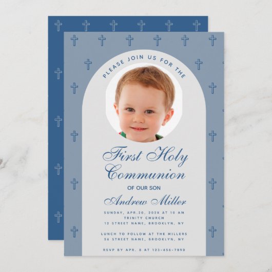 First Communion Boy Foto Dusty Blue Arch Modern Kaart (Voorkant / Achterkant)