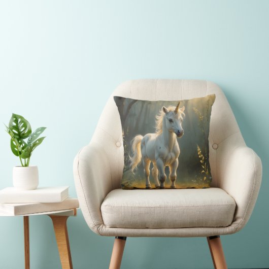 First Light Kin Unicorn Throw Pillow Kussen (Stoel)