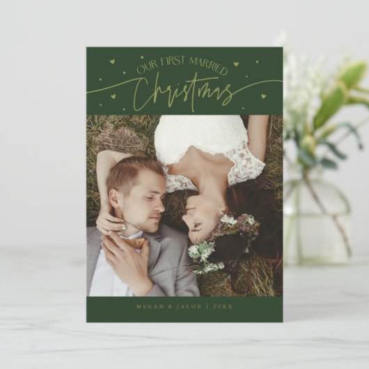 First Married Christmas Newlywed Photo Green Feestdagenkaart (Staand voorkant)