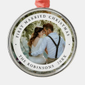 First Married Christmas with Custom Photo Metalen Ornament (Voorkant)