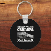 First Time Grandpa New Dad Est 2026 Shirt Fathers  Sleutelhanger (Voorkant)