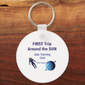 First trip around the sun planet astronaut birthda sleutelhanger (Achterkant)